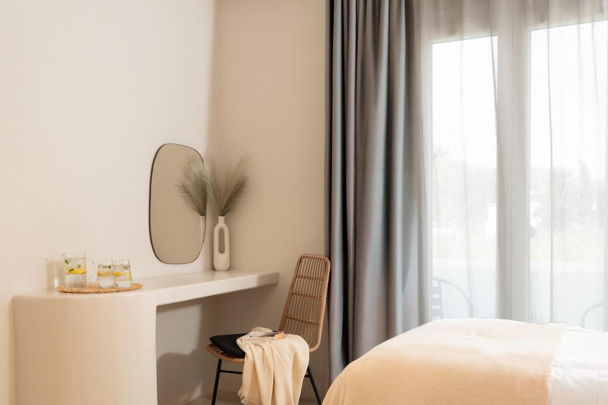 Hotel Paridian Elegant Living à Páros Extérieur photo