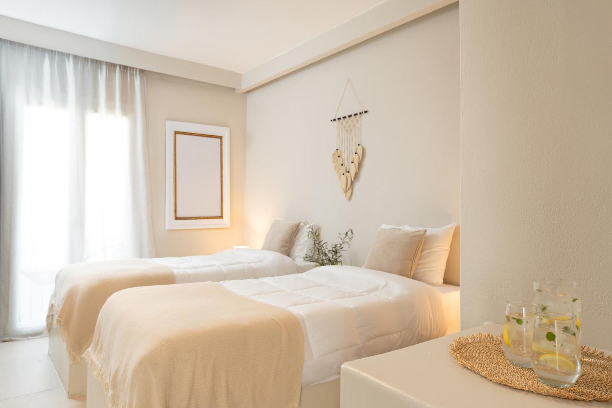 Hotel Paridian Elegant Living à Páros Extérieur photo